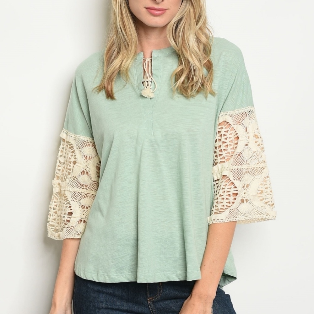 3/4 sleeve round neckline crochet trim tunic top